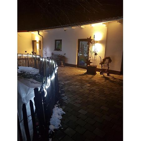 Neu Apartment Am Birkenfeld Allgaeu Kaufbeuren Steinholz Buitenkant foto